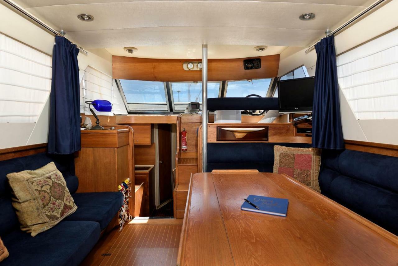 Blue II Yacht Hotell Àrbatax Exteriör bild